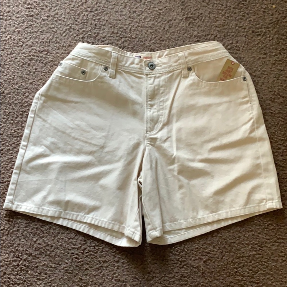 Woman’s faded glory shorts!!